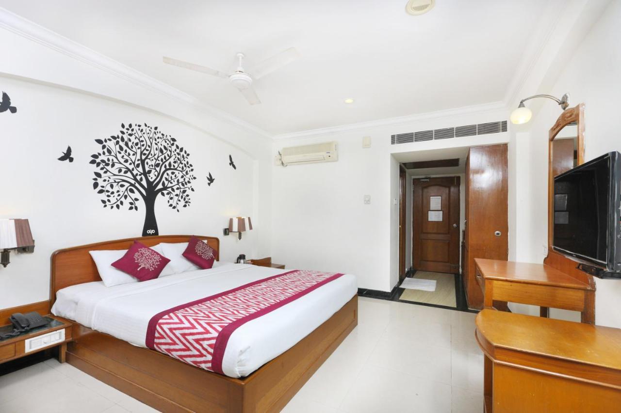 Oyo 1081 Hotel Sindhu International Tirupati Exterior foto